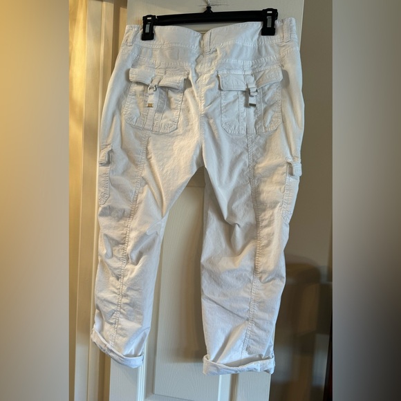 White House Black Market ladies capri cargo pants - Picture 4 of 9